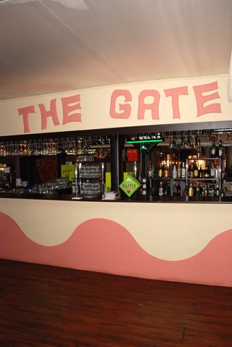 The Gate - Restaurant si Cafenea